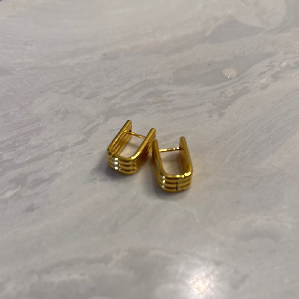 Gold Minimalist Rectangular Earrings